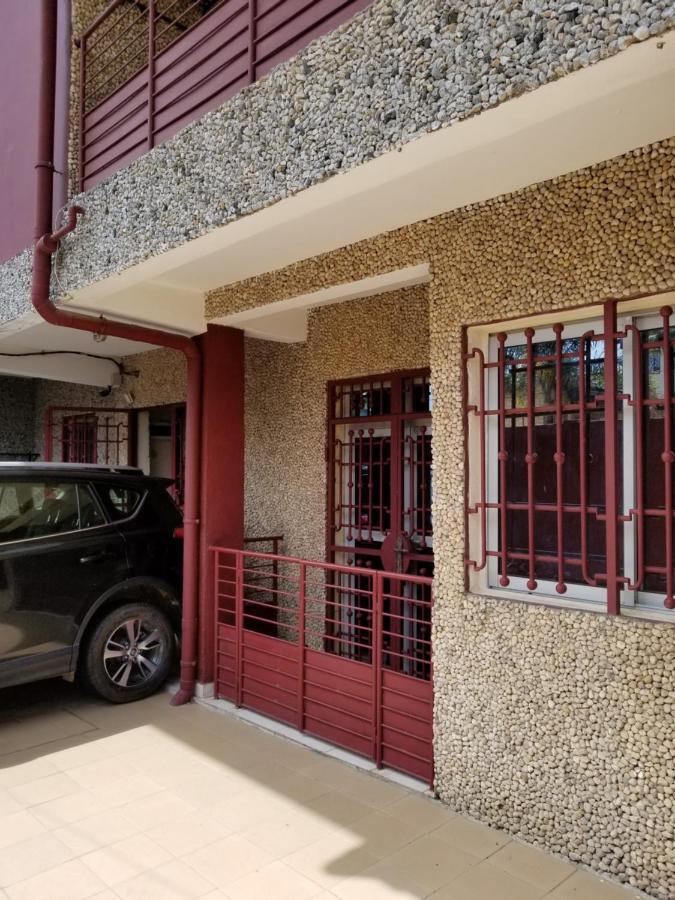 Aparthotel Stone House - Makepe, Douala Esterno foto