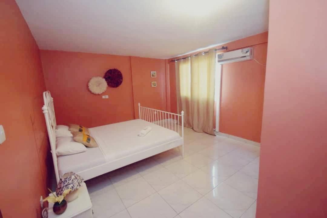Aparthotel Stone House - Makepe, Douala Esterno foto