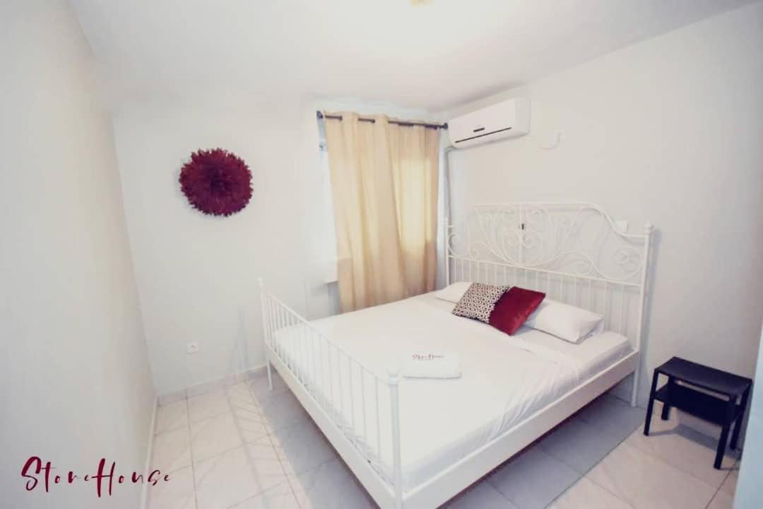 Aparthotel Stone House - Makepe, Douala Esterno foto