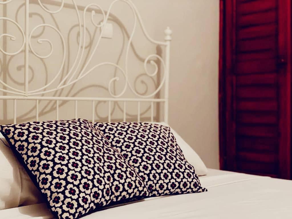 Aparthotel Stone House - Makepe, Douala Esterno foto